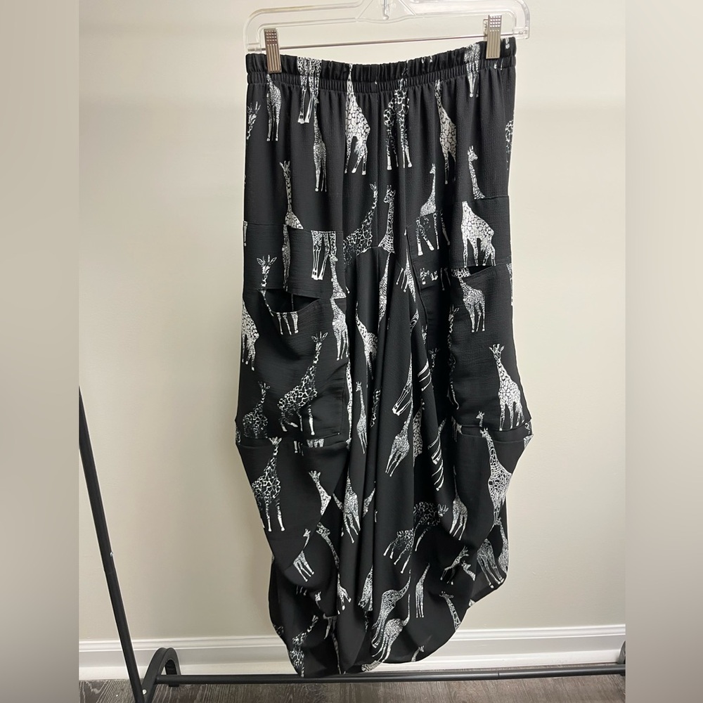 Dress to Kill Jane Mohr Black and White Giraffe Print Skirt